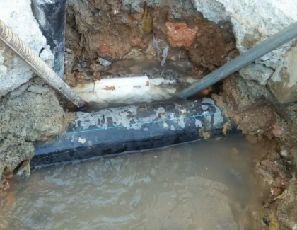 吉利测漏水之水管漏水